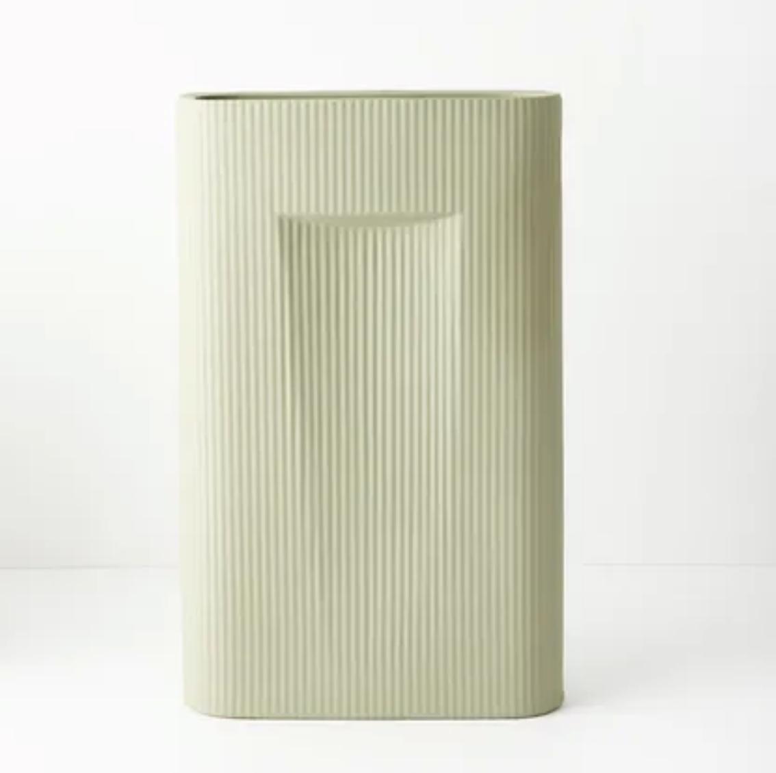 Pistachio Sable Vase